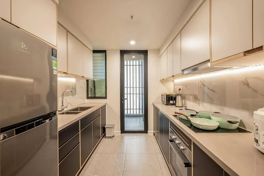 Modern 3Br Panoramic City Views Ho Chi Minh City Apartment