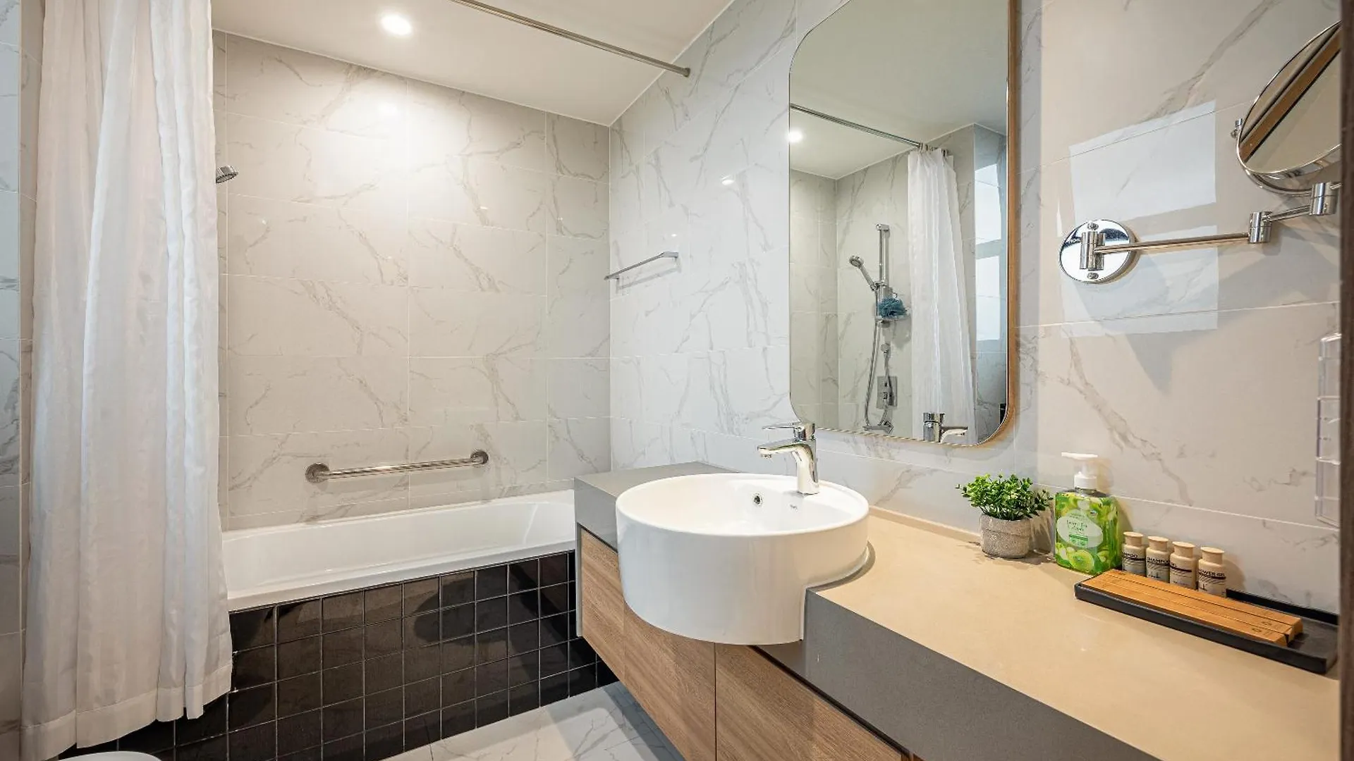 Modern 3Br Panoramic City Views Ho Chi Minh City